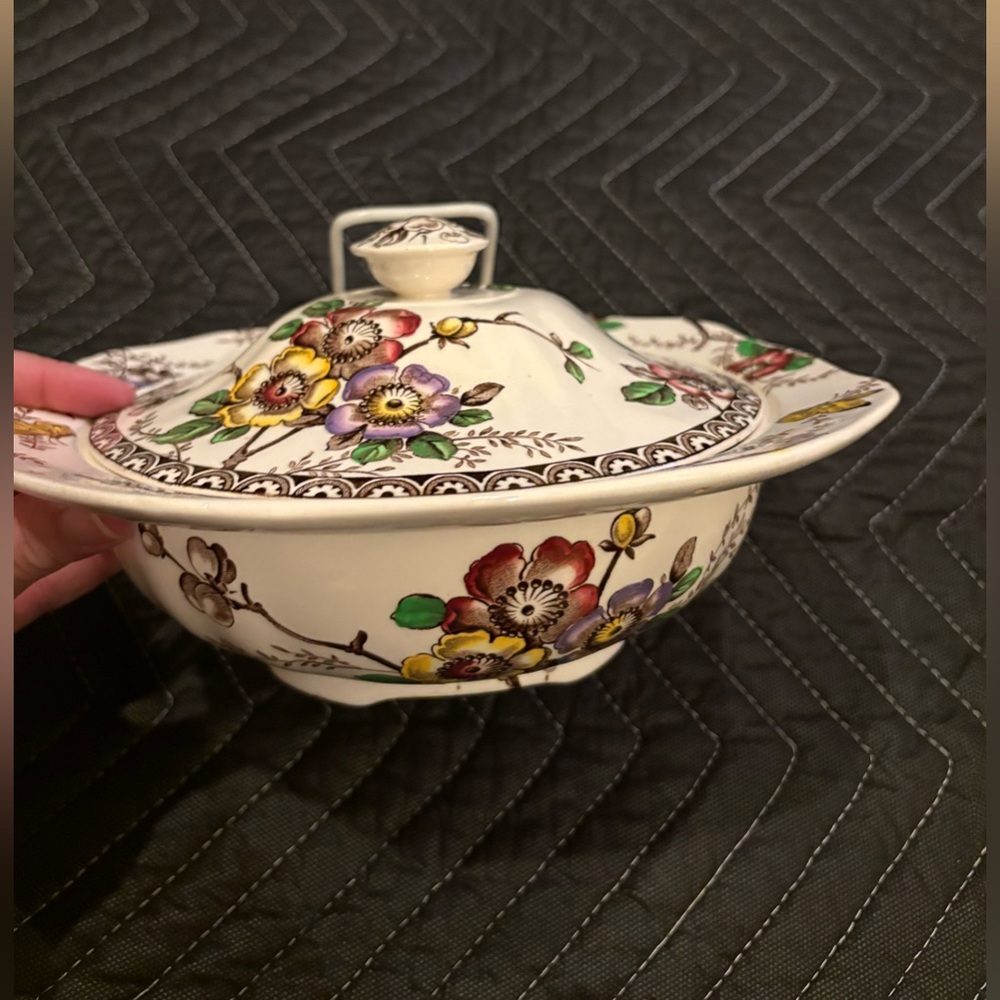 2506 Alfred Meakin Vintage 1930s Medway Brown Floral Covered Vegetable Bowl